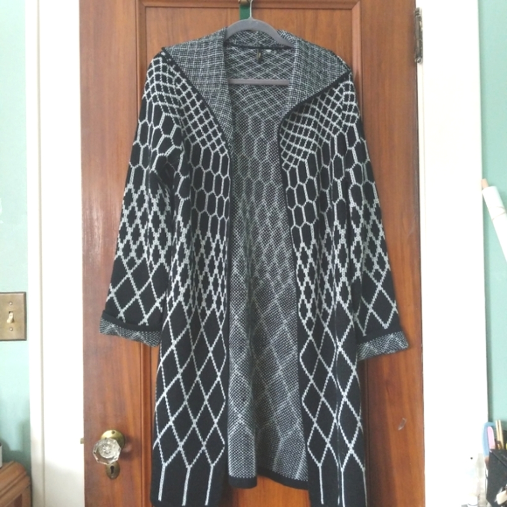 Black and white patterned cardigan